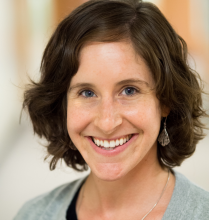 Headshot of Alisa Zomer
