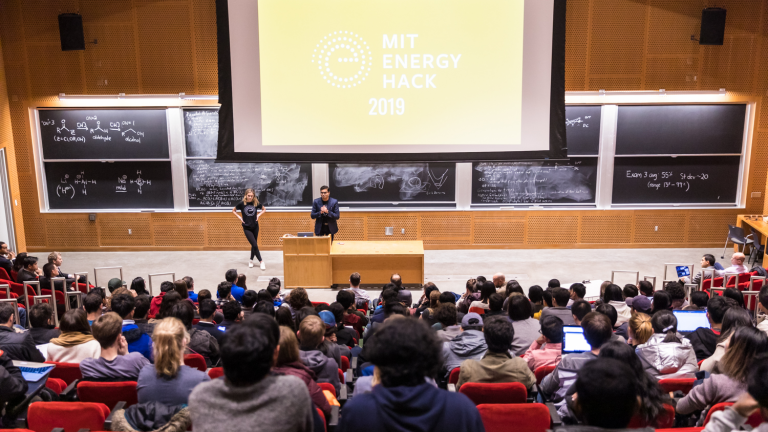 Students gather in the Stata Center to hear the 2019 MIT EnergyHack challenges. Participants had 36 hours to come up with a solution to the challenge they were assigned with their team members before presenting to company representatives, fellow hackers, and judges.