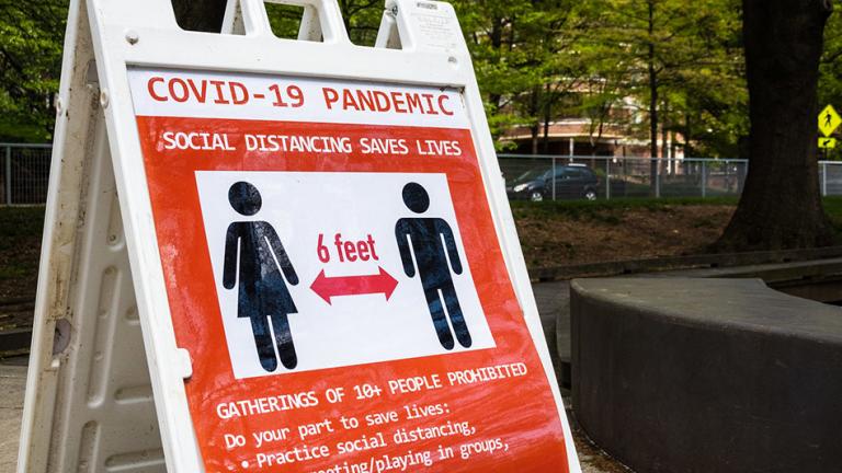 Photo: Arlington county signage during COVID-19 outbreak, Washington, D.C. (Source: Flickr/dmbosstone)
