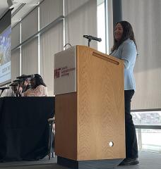 Jennifer Morris moderating a panel at the 48th Global Change Forum in March 2026 (Photo by Jamie Bartholomay)
