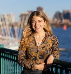 Aviva Intveld is an MIT senior majoring in earth, atmospheric, and planetary sciences, whose research focuses on reconstructing the paleoclimate and paleoecology of northeastern Mexico.