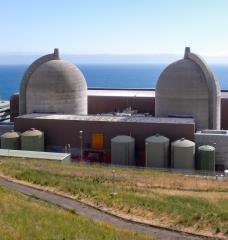 MIT professors Jacopo Buongiorno and John Lienhard describe their research suggesting the Diablo Canyon nuclear plant could provide multiple benefits for California, including desalinated water and clean hydrogen fuel.