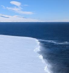 The calving front of the Ross Ice Sheet in western Antarctica